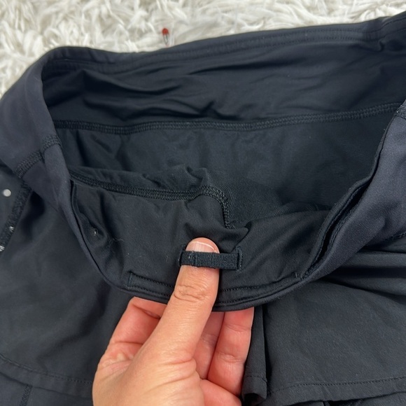 Lululemon Speed Short Black (Reflective Dots) - Picture 2 of 6
